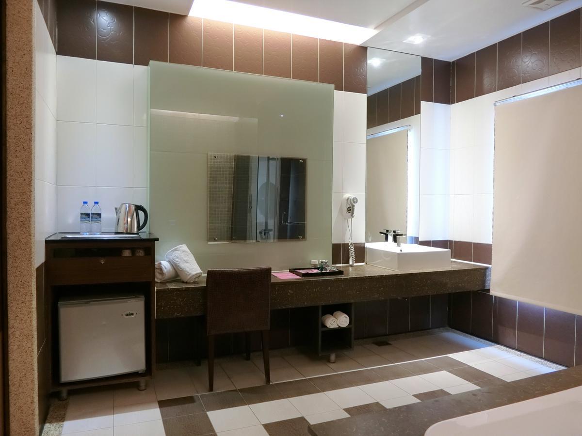 Mambo Impression Motel Chaozhou Exterior photo